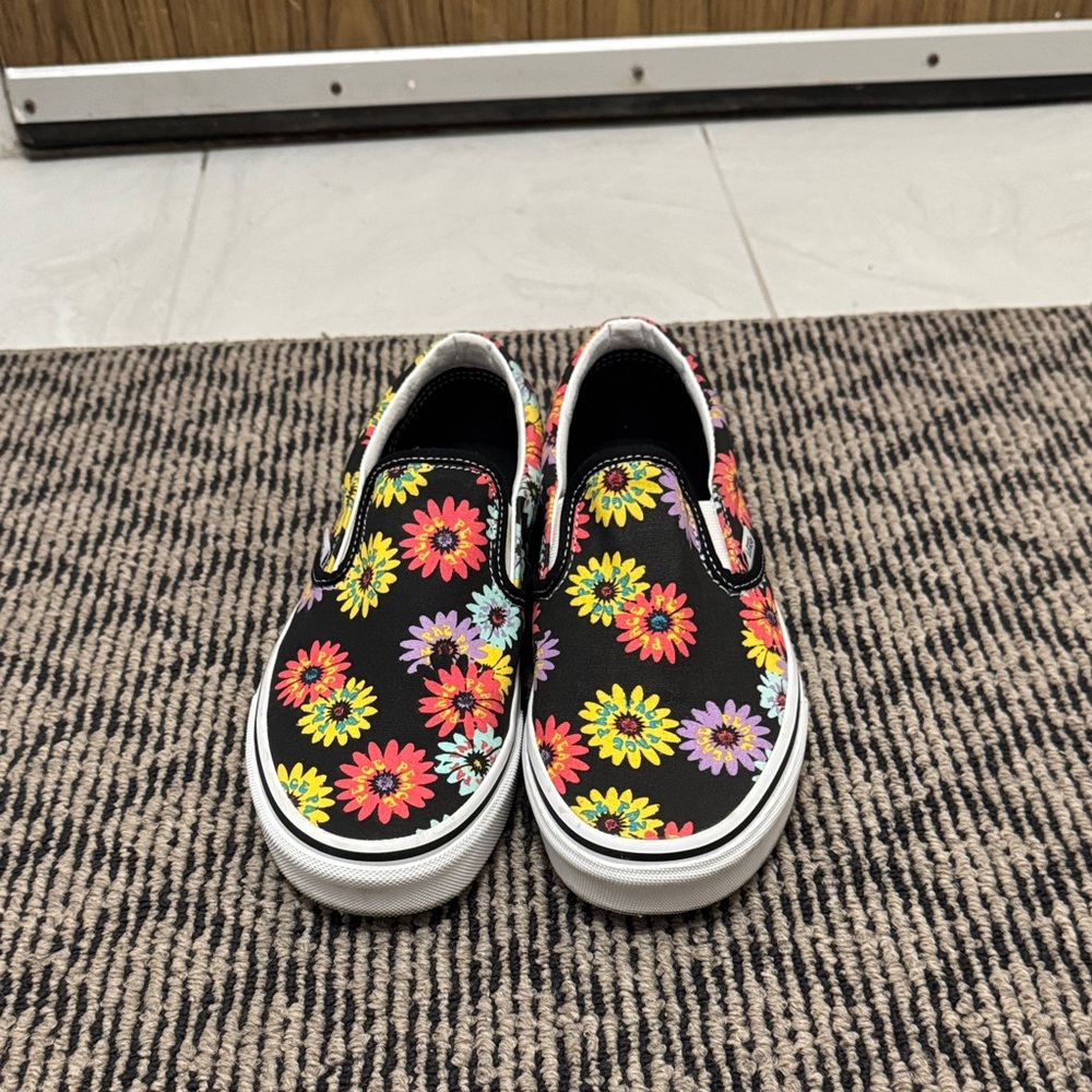 Floral Slip-On Vans